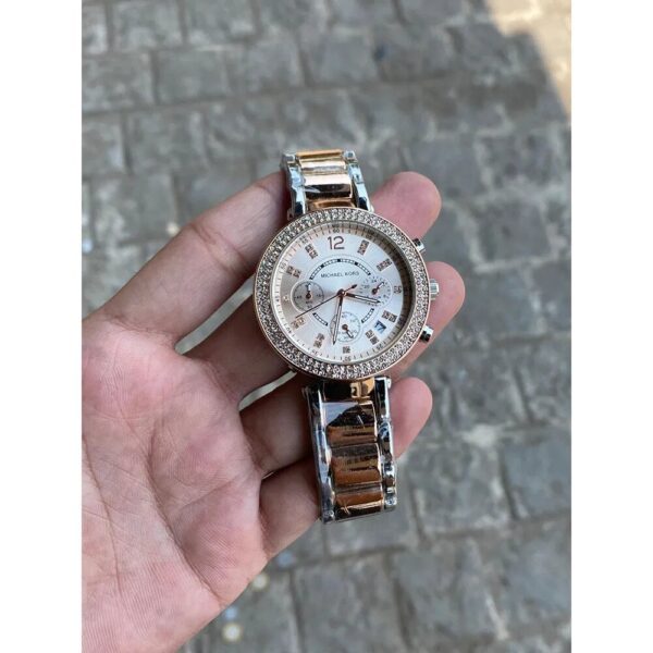 Luxurious Michael Kors Watch For Women (SG-806) - Image 2